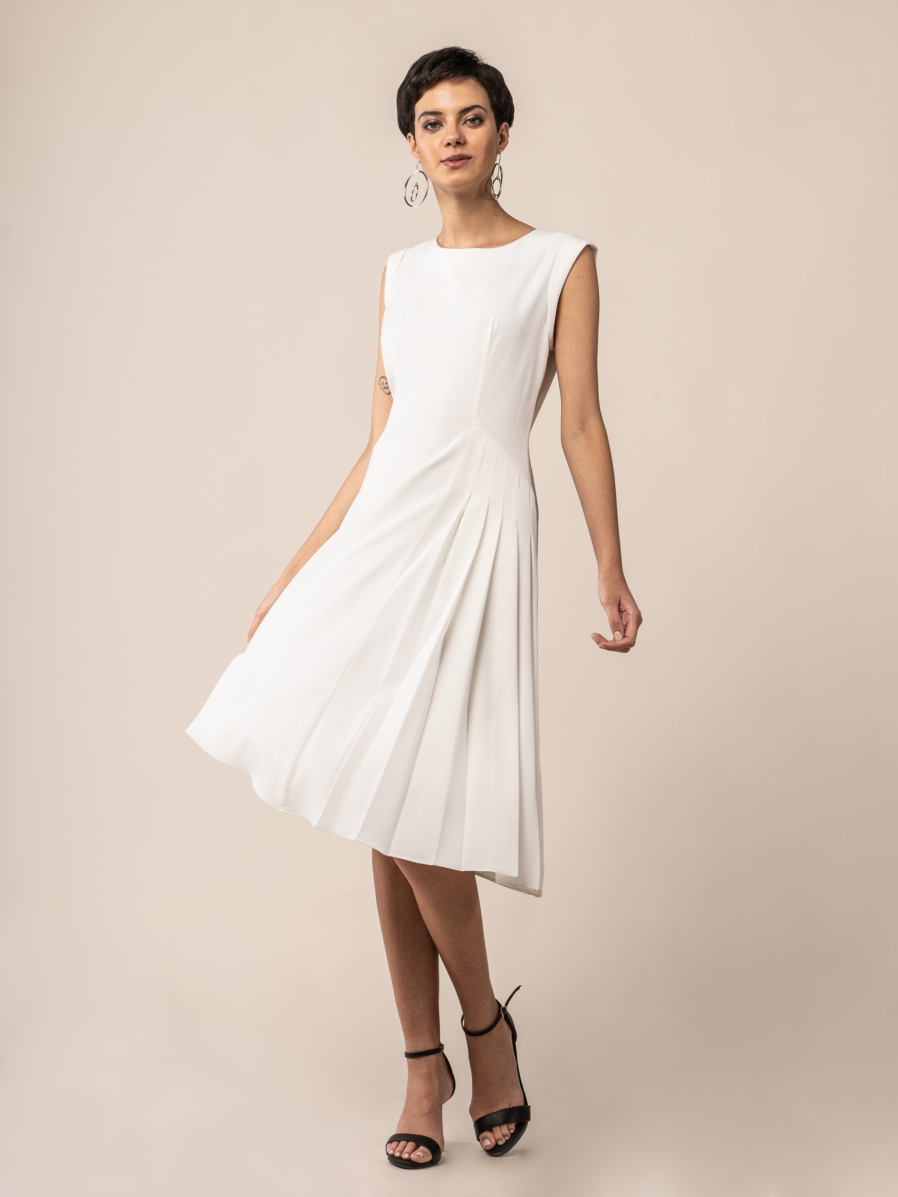vestido alfaiataria branco
