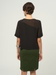 Blusa em Crepe Preto